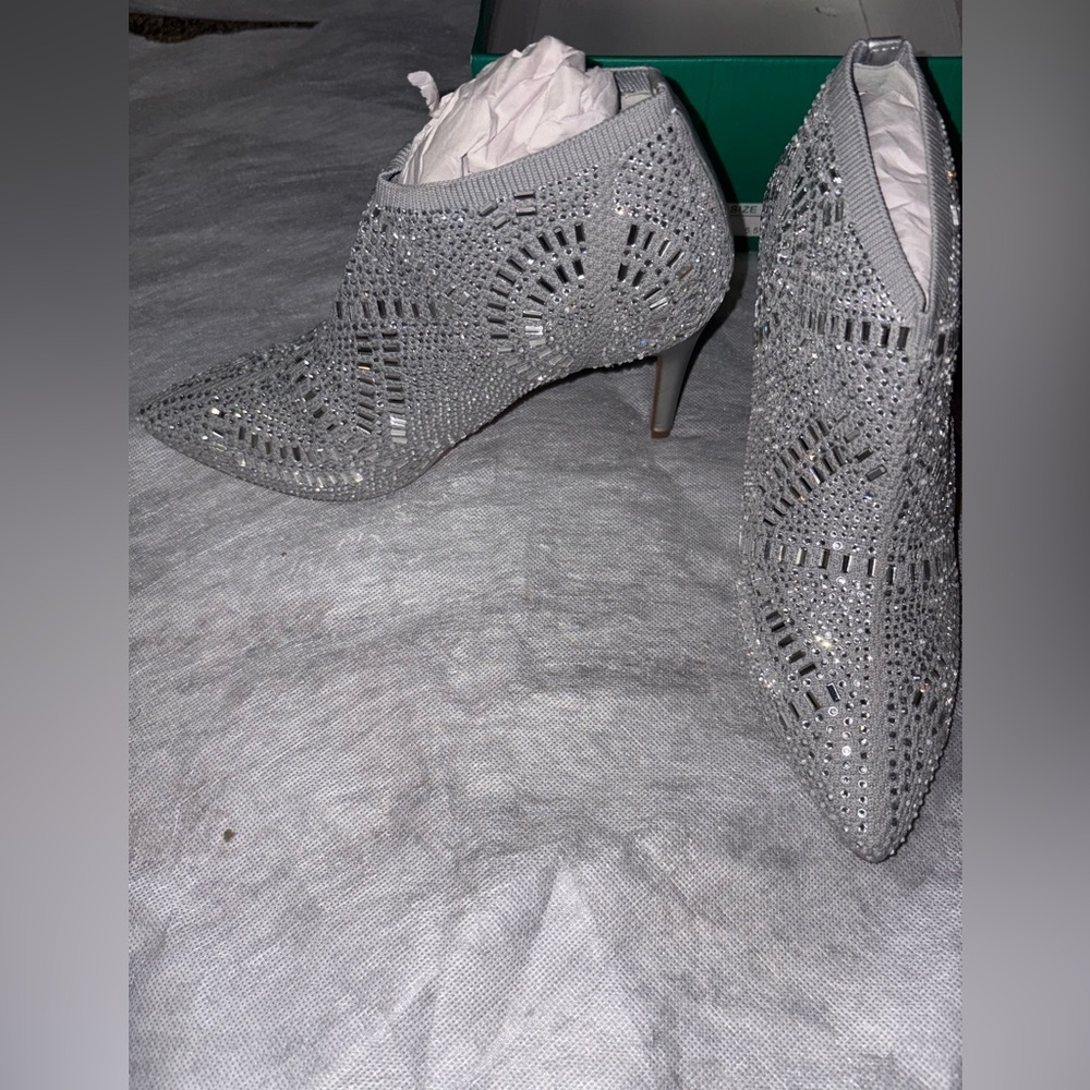 LAUREN LORRAINE SPARKLY BOOTS- SARAH-2 STUNNING, & COMFORTABLE! New in Box - Picture 6 of 7